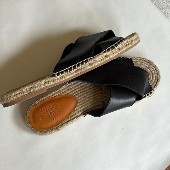 GAP Black Espadrille Leather Slide Sandals - Picture 5 of 12
